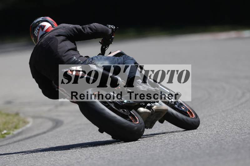 /Archiv-2025/42 07.08.2025 Peter Studer Girls Day ADR/Gruppe blau/backside